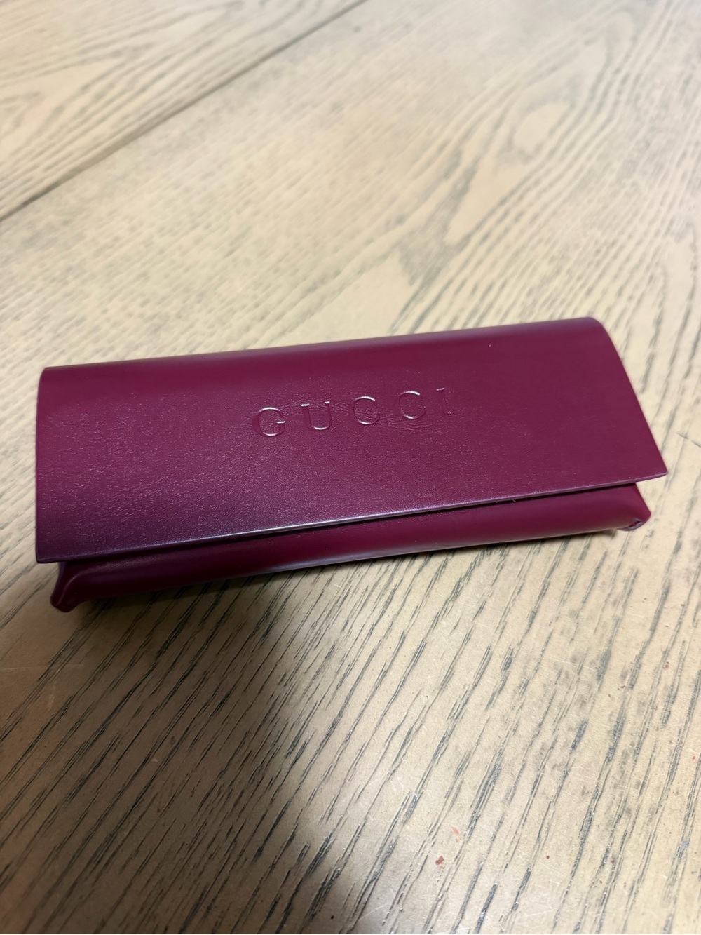 Gucci Burgundy Leather Glasses Case with Cream Cleaning Cloth - Picture 8 of 8